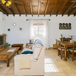 Cubo's La Oliva Сasa de vacaciones *