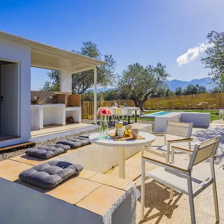 Holiday home Cubo's La Oliva *